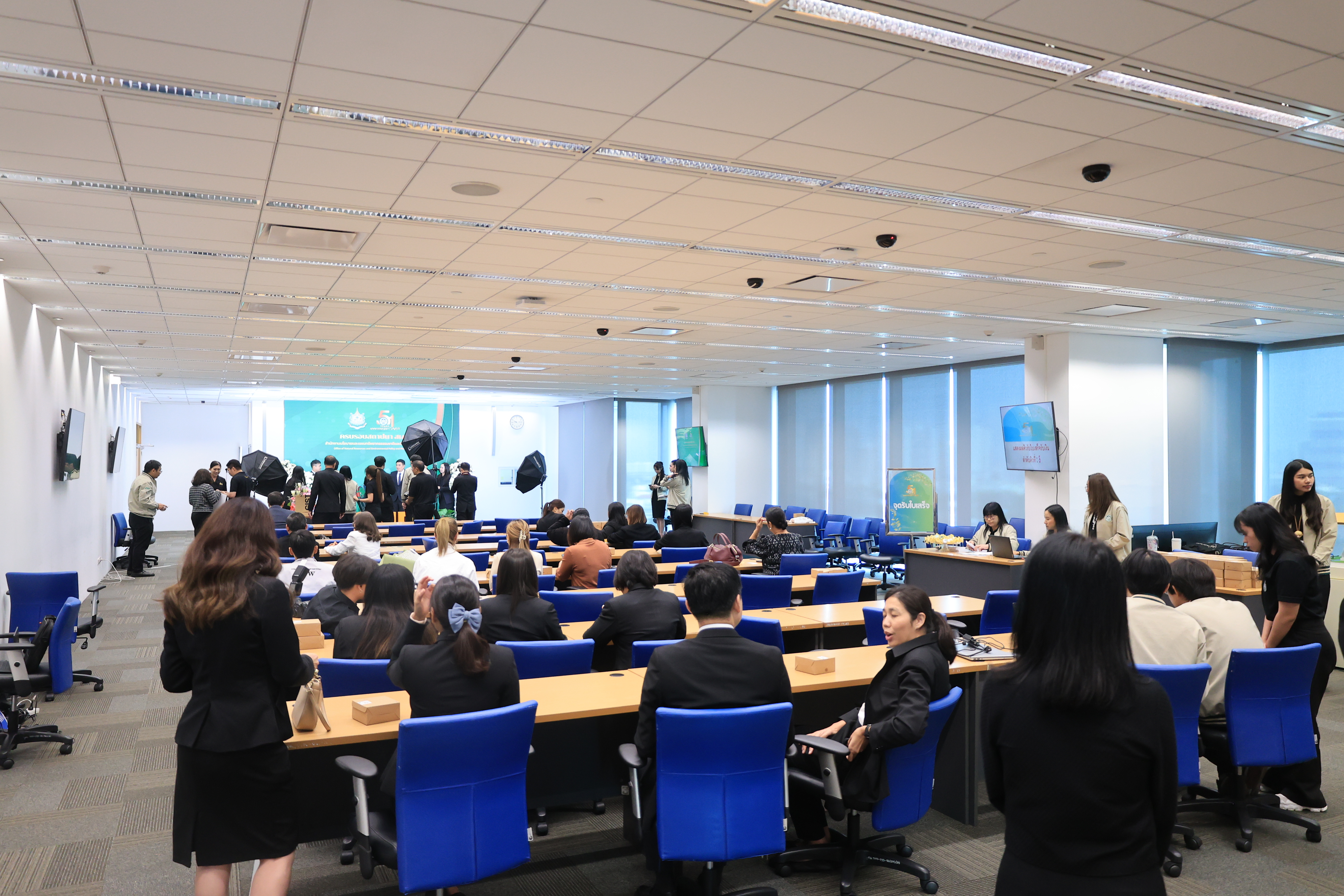 title - ส.ป.ก. ร่วมเป็นเกียรติและแสดงความยินดี เนื่องในวันคล้ายวันสถาปนา สำนักงานนโยบายและแผนทรัพยากรธรรมชาติและสิ่งแวดล้อม ครบรอบ 51 ปี